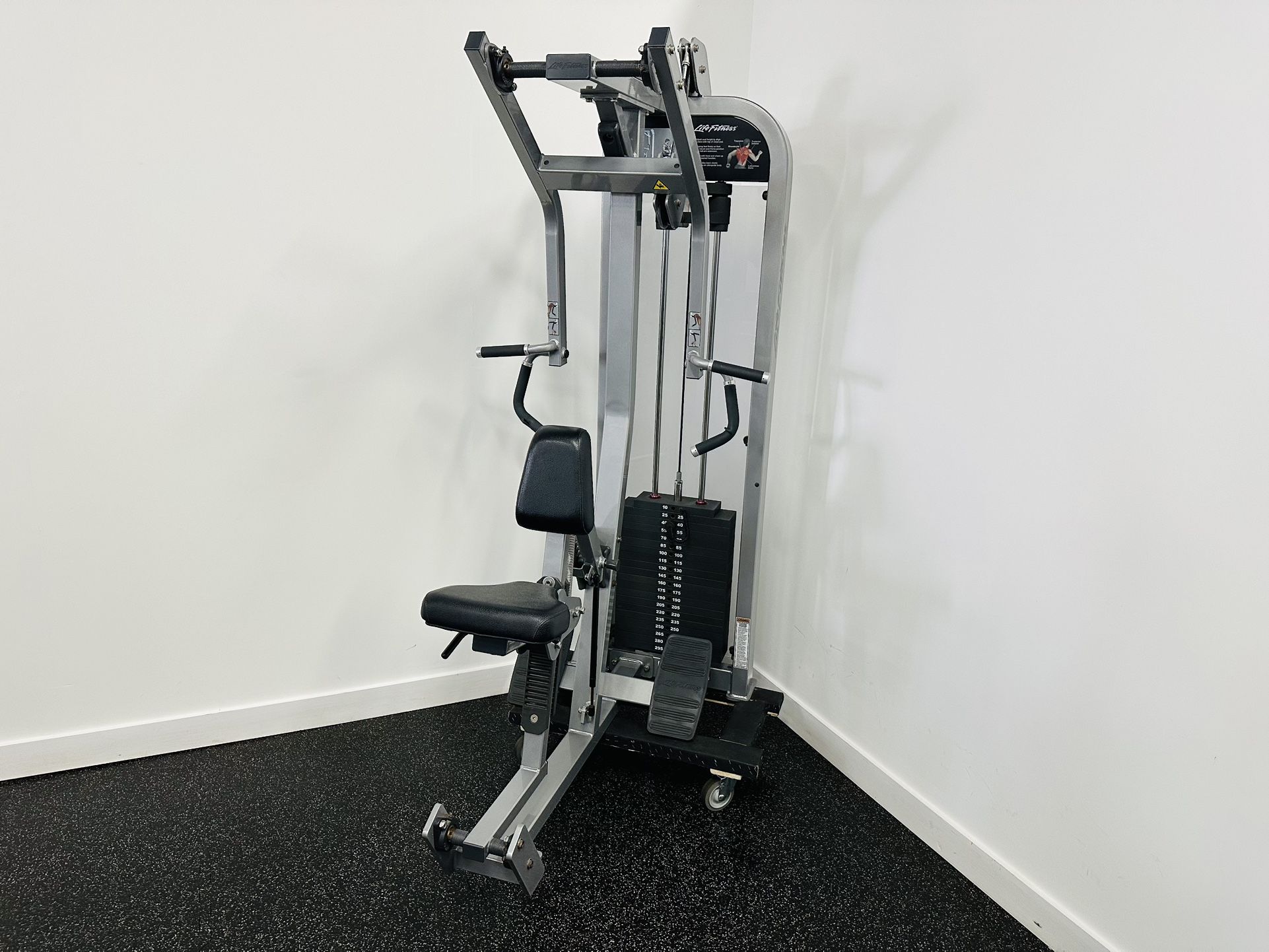 Life Fitness Pro 2 SE Seated Back Row Machine - Commercial Gym Equipment - Workout