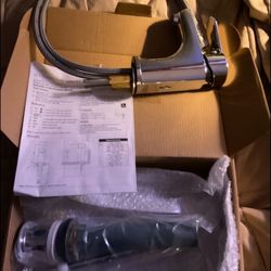 Symmons  Bathroom  Faucet Brand New In The Box I Have 4 Asking $75 Each