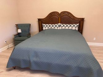 Beautiful Solid Wood King Size Bed & Matching Armchair