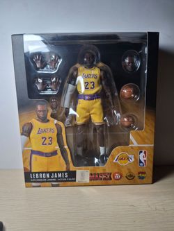 Mafex LeBron James