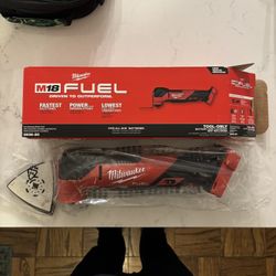 Milwaukee Oscillating Tool M18