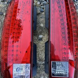 2011 cadillac escalade rear lights 