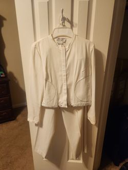 Wentworth Women's Dress Uniform