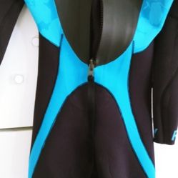 Roxy Wet Suit