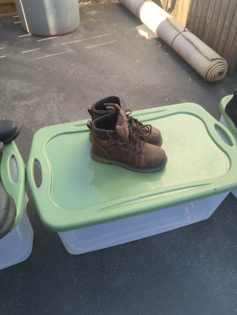 Size 9 Damners Boots