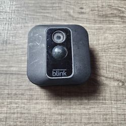 Blink XT2 Wireless Indoor/Outdoor Home Security Camera
