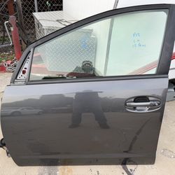 2008 Toyota Prius Driver Side Left Front Door – Gray