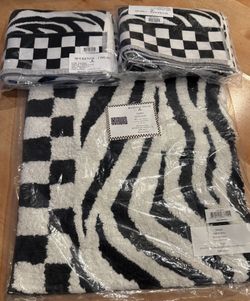 New Mackenzie Childs Bath Mat & 2 Hand Towels Set Please Read Post Before Messaging