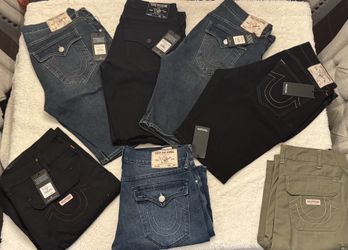 Mens 34,36 True Religion shorts