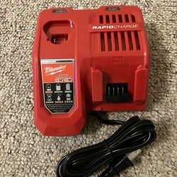 Milwaukee M12/M18 Rapid Charger