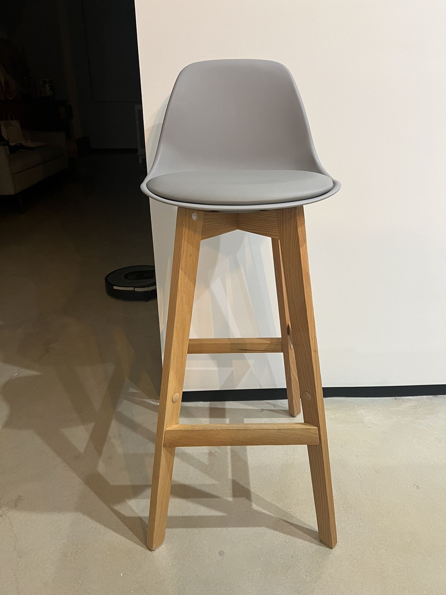 Bar/Counter Stools (x2)