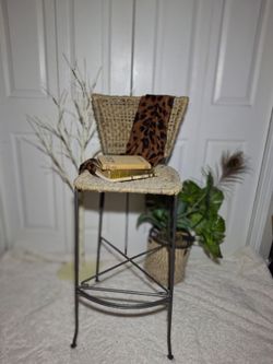 Tall barstool (coastal style)