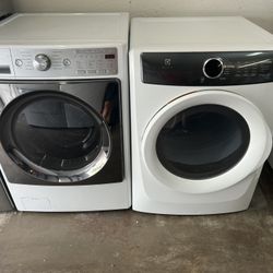 Kenmore Washer And Electrolux Electric Dryer