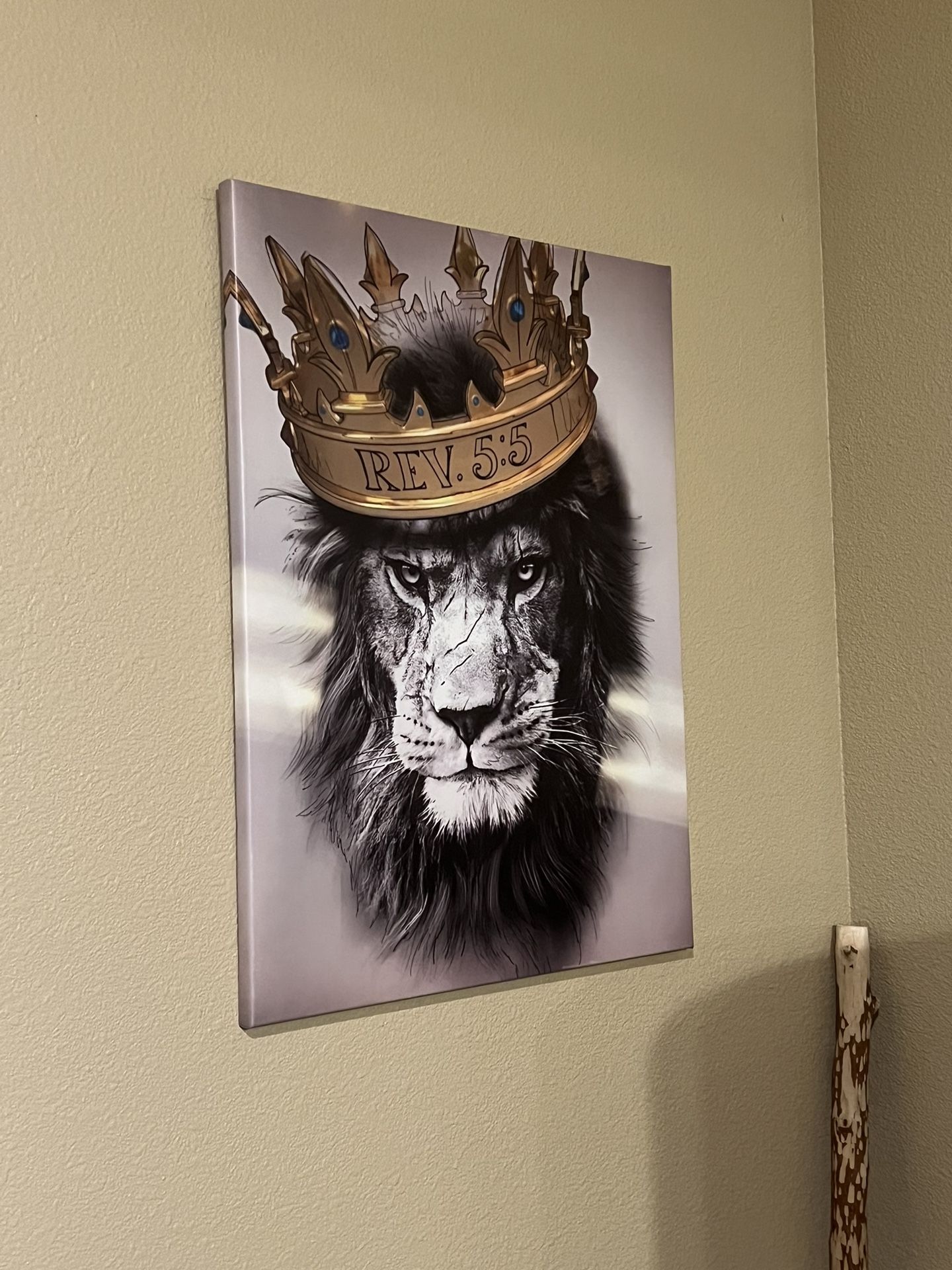 Lion Canvas Painting Wall Art Crowned