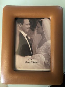 Standing Leather Frame