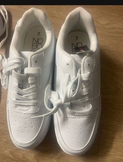 No Boundaries (NOBO) Woman’s Sneakers (SIZE 7 WOMAN’S)