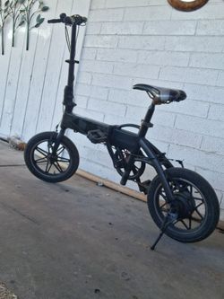 Electric bike with charger runs excellent 120 $