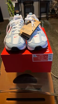 Brand new Women Size 9 Nike 