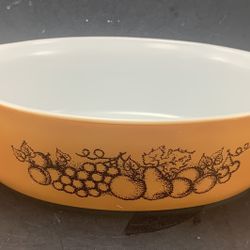Pyrex Old Orchard 2 1/2 QUART Oval Casserole 