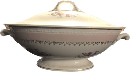 Vintage Eggshell Homer Laughlin Georgian Soup Tureen