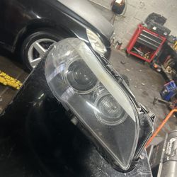 11-15 BMW Headlight (Passenger Side) 
