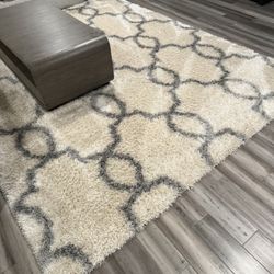 Area rug