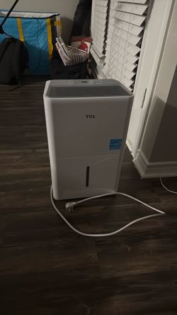 TCL Dehumidifier