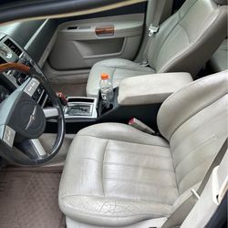  OEM 300c Seats