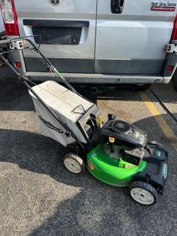 Lawn boy Lawnmower