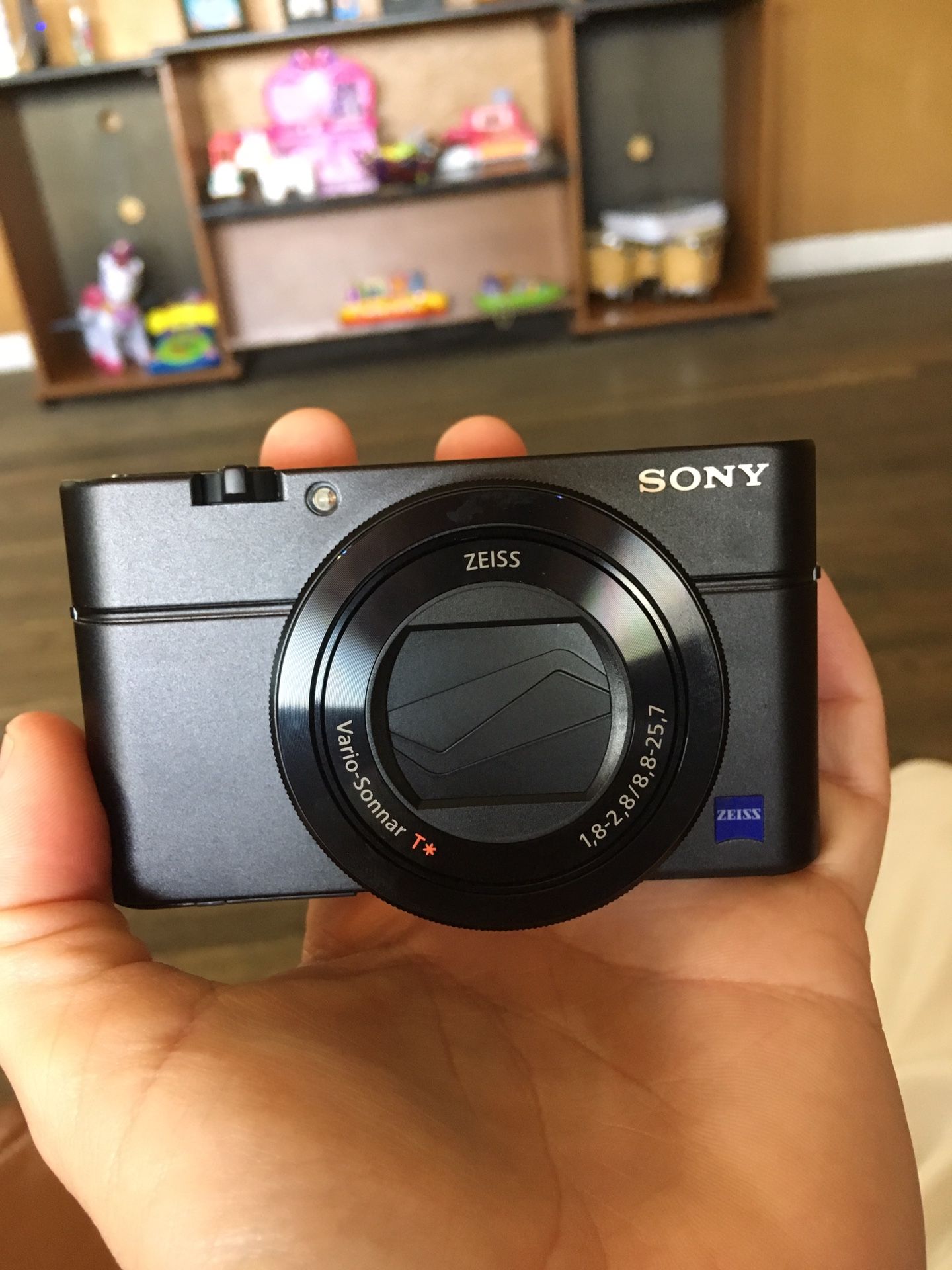 Sony rx100 m iii vlog camera 🎥