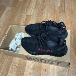 adidas Yeezy Boost 350 V2 / SIZE 10.5 /❗️LIKE NEW HARDY USED ❗️ 