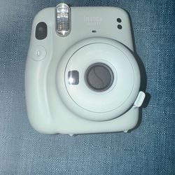 Fujifilm Instax Mini 11 Polaroid Camera