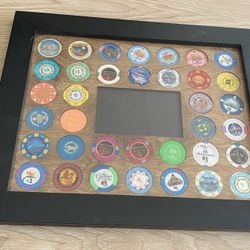 Poker Chip Display Frame Insert For 36 Casino chips & center photo. 