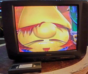 20" CRT TV Curved Vintage Retro Gaming color television model 1999