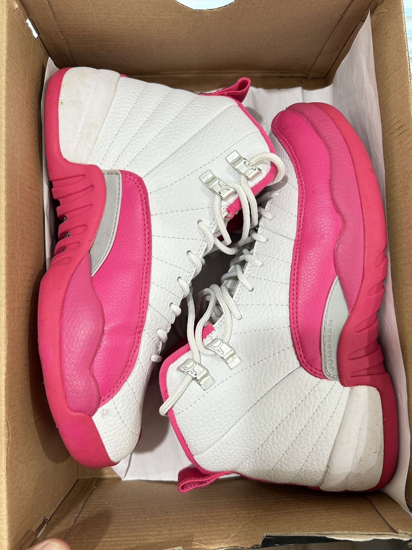 Jordan 12 “Vivid Pink” Size 5.5Y