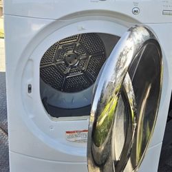 G/E.  Gas Dryer. Big Size