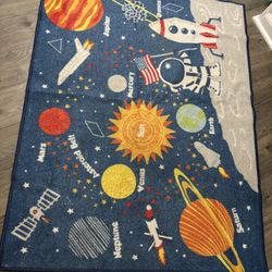 Kids Space Rug – Like New 