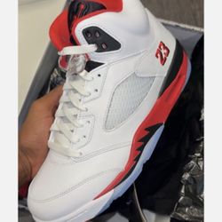 AIR JORDAN 5 RETRO "FIRE RED”