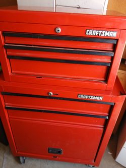 Craftsman rolling tool box