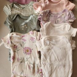 Carter's Newborn Pre-owned Set Of 9 Short Sleeve Undershirts 