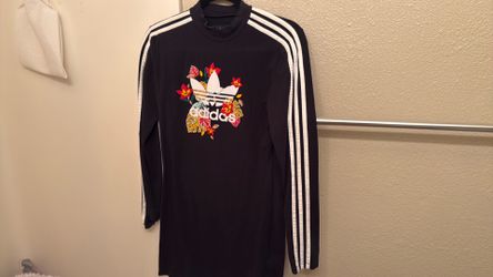 Adidas dress size M