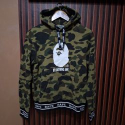 Bape camo pullover 