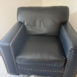 $95 Set Of 2 Leather Seats 