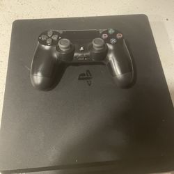 PS4 Slim