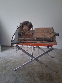 Rigid 8" wet saw with stand