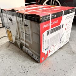Frigidaire 24,000 BTU AC Cools 1400 Sq Ft - WiFi 