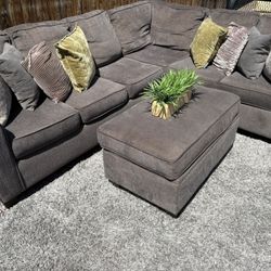 Sectional Couch 