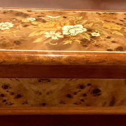 Beautiful Wooden Jewelry Box 