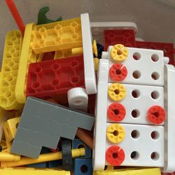 Screw Building Blocks - Kids Games - Sensory Construction Toy - STEM Toy for Preschool Learning Activities, Perfect Educational Building Toys for Boys