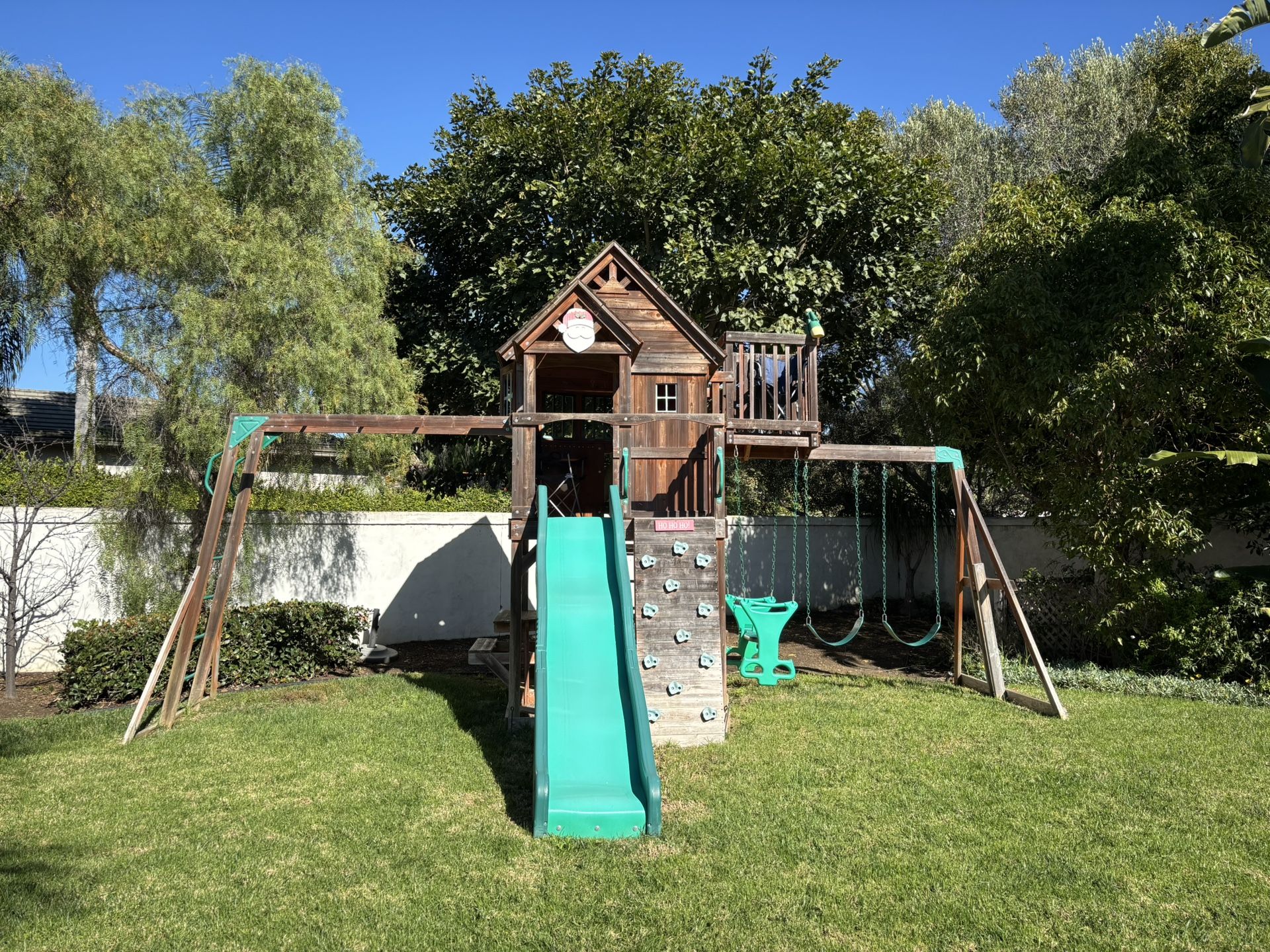 Free Kidkraft Swing set 